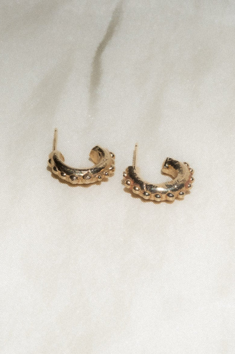 Cleo Hoops